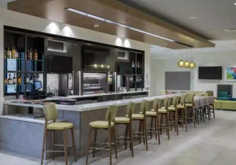 Hotelli Hilton Garden Inn Visalia, Ca