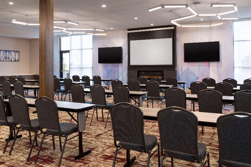 酒店 Hilton Garden Inn Visalia, Ca