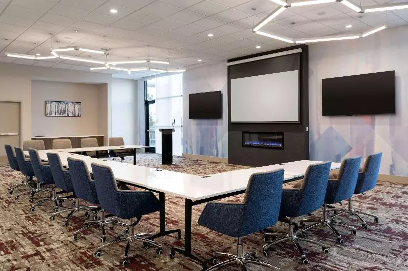 Hotelli Hilton Garden Inn Visalia, Ca