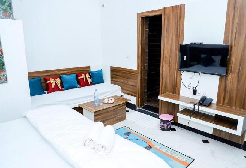 فندق Meera Heritage