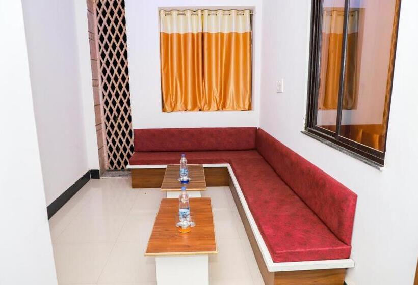 فندق Meera Heritage