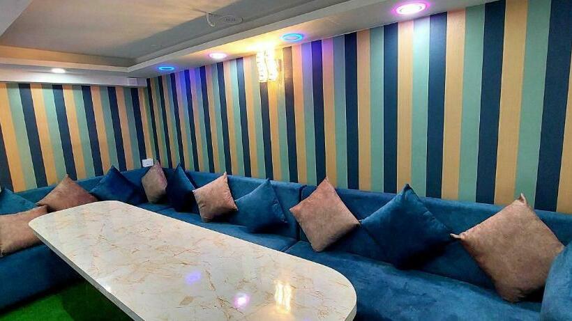 Hotel Spot On Embassy