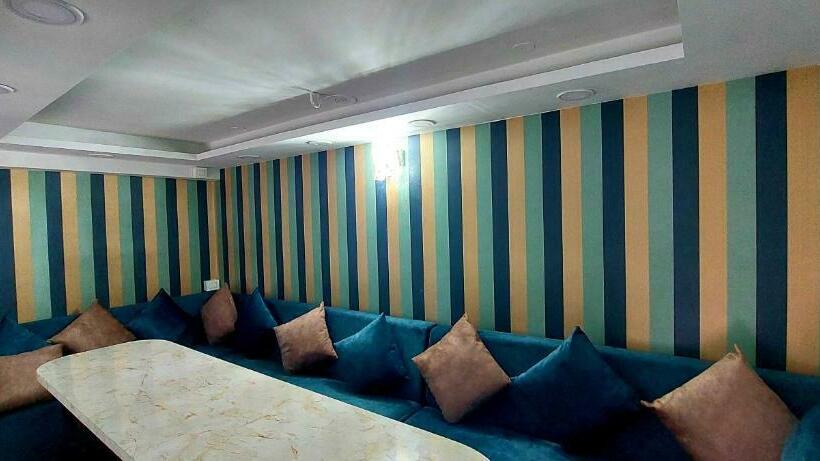 Hotel Spot On Embassy