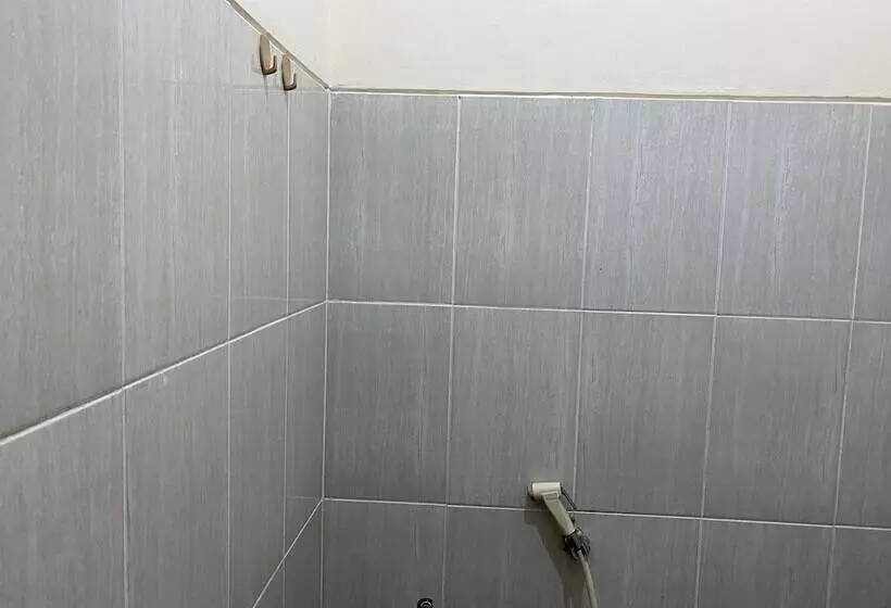 Hotel Tb One Kost Exclusive
