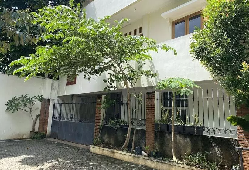 Hotel Tb One Kost Exclusive