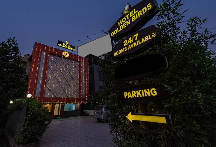 Itsy Hotels Golden Birds