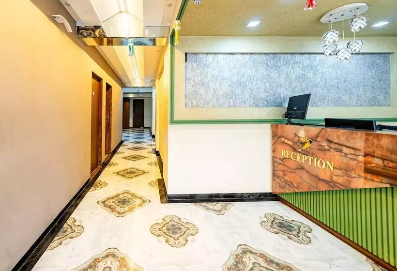 Itsy Hotels Golden Birds