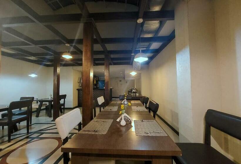 Orbit Hotel   Bagdogra