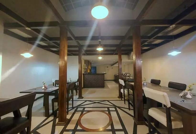 Orbit Hotel   Bagdogra