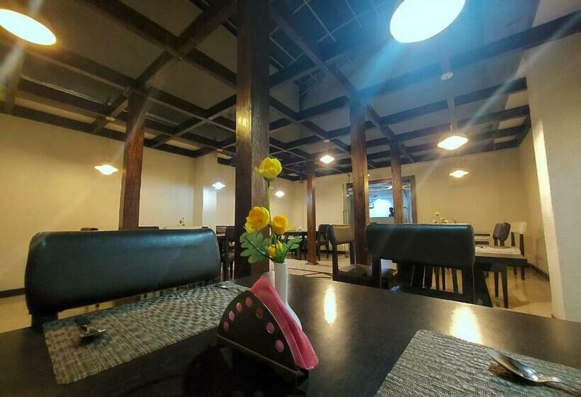 Orbit Hotel   Bagdogra