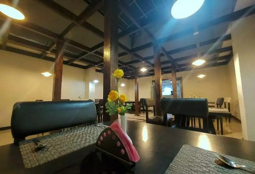 Orbit Hotel   Bagdogra