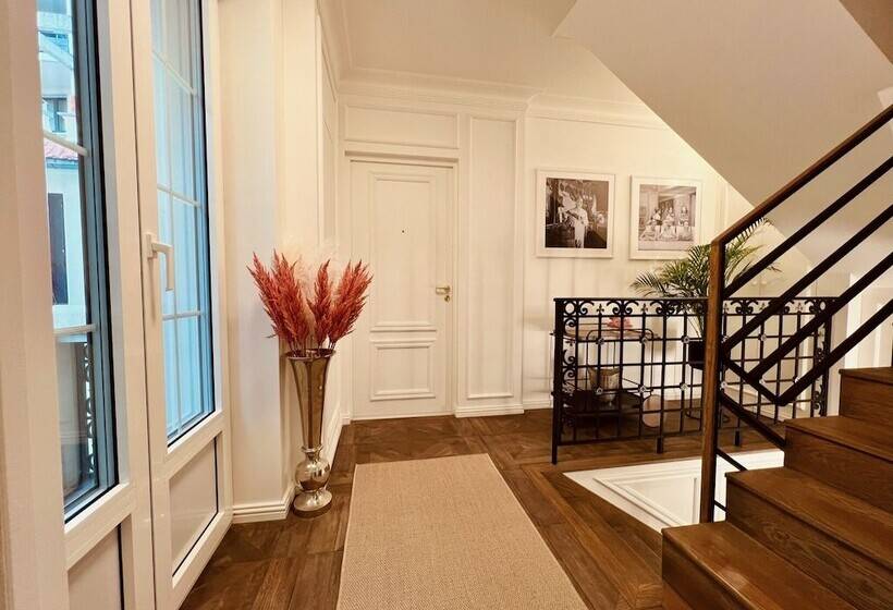 Particulier La Defense   Boutique Hotel Paris