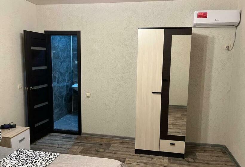 پانسیون леон