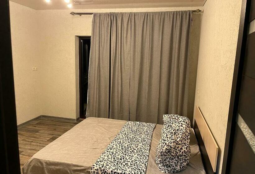 پانسیون леон