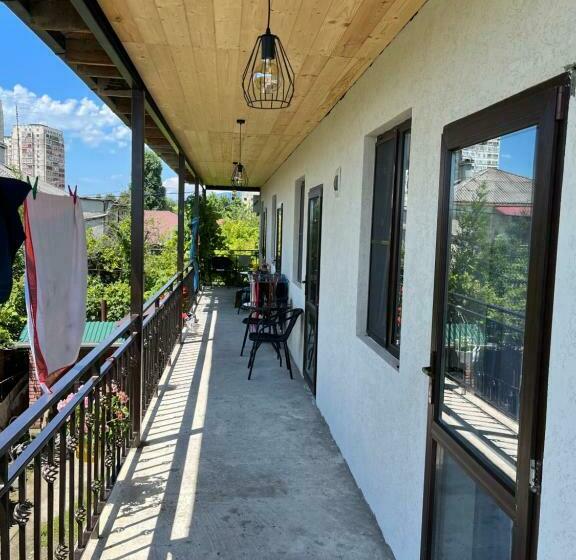 پانسیون леон