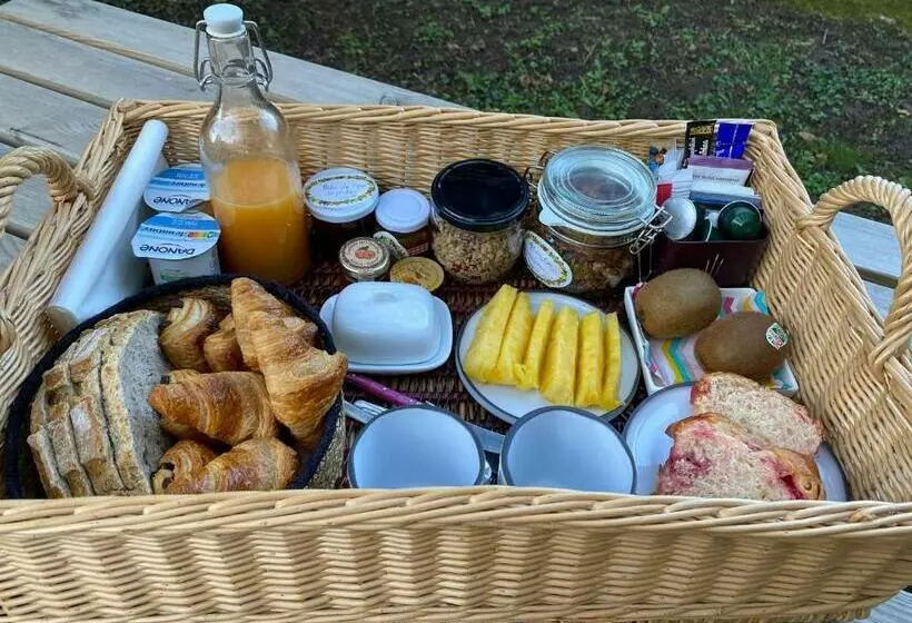 Majatalo La Roulotte Des Bords De Saône