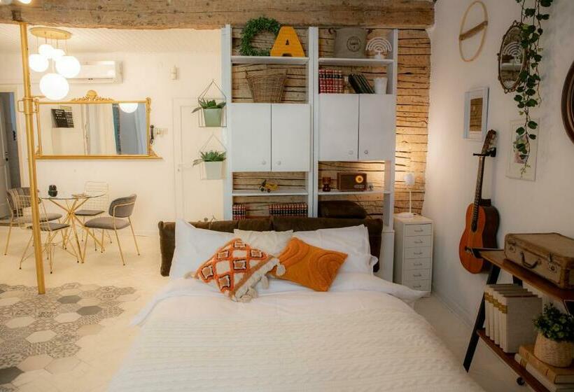 Rosalia Apartment