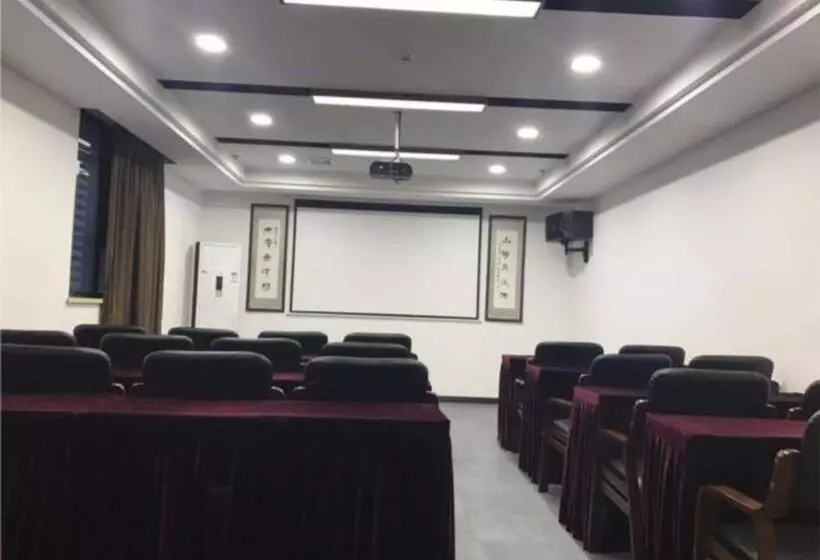 Hotelli City Comfort Inn Changchun Renmin Square Xi An Road Jindu