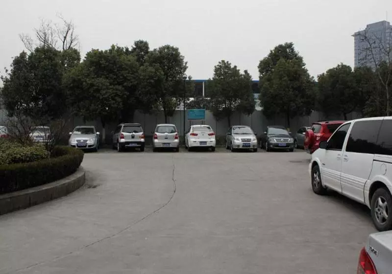 בית מלון כפרי Jinjiang Inn Kunshan Huaqiao Business Park