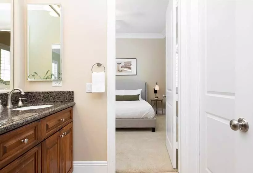 Bear Bridge By Avantstay Hilltop Haven In Temecula W/ Views, Putting Green & Hot Tub