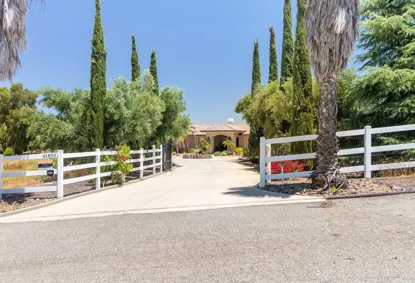 Bear Bridge By Avantstay Hilltop Haven In Temecula W/ Views, Putting Green & Hot Tub