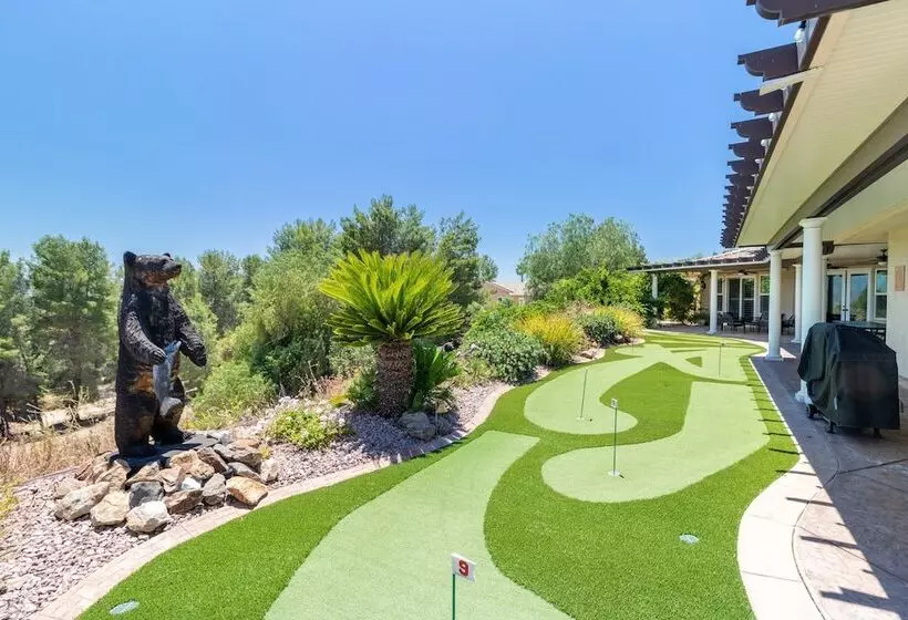 Bear Bridge By Avantstay Hilltop Haven In Temecula W/ Views, Putting Green & Hot Tub