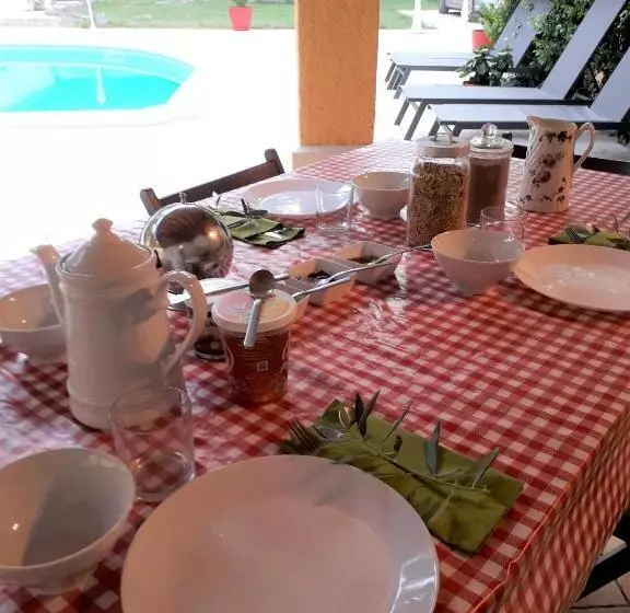 Aamiaismajoitus (B&B) Les Restanques