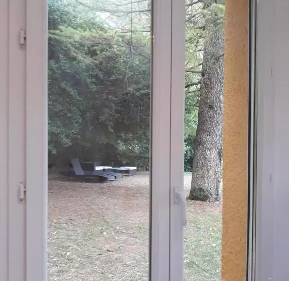 Aamiaismajoitus (B&B) Les Restanques