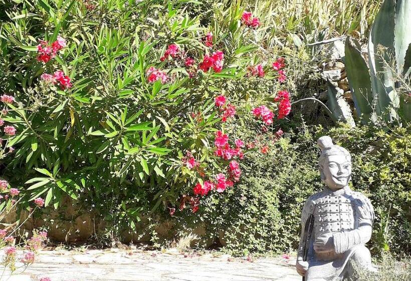 Bed and Breakfast Les Restanques