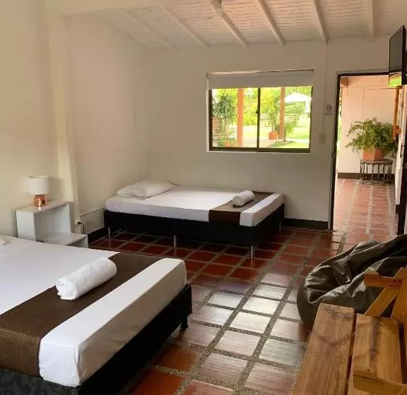 Hotelli Csi Llanogrande