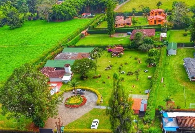 Hotelli Csi Llanogrande