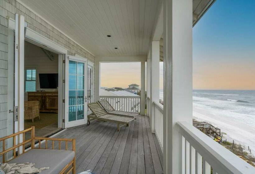 Marlin By Avantstay Beachfront Mansion W 10 Bdrs Multiple Living Spaces Kitchens