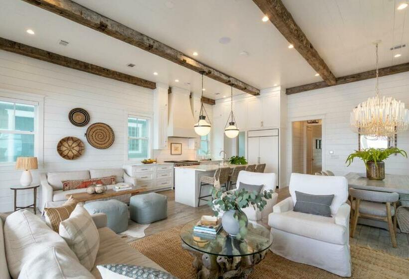 Marlin By Avantstay Beachfront Mansion W 10 Bdrs Multiple Living Spaces Kitchens