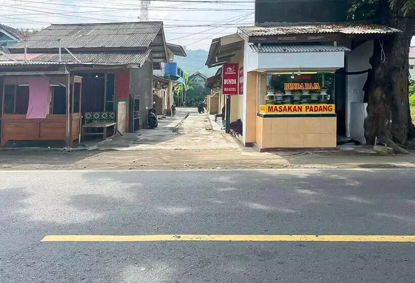 Majatalo Reddoorz At Penginapan Bunda