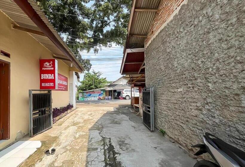 Pension Reddoorz At Penginapan Bunda