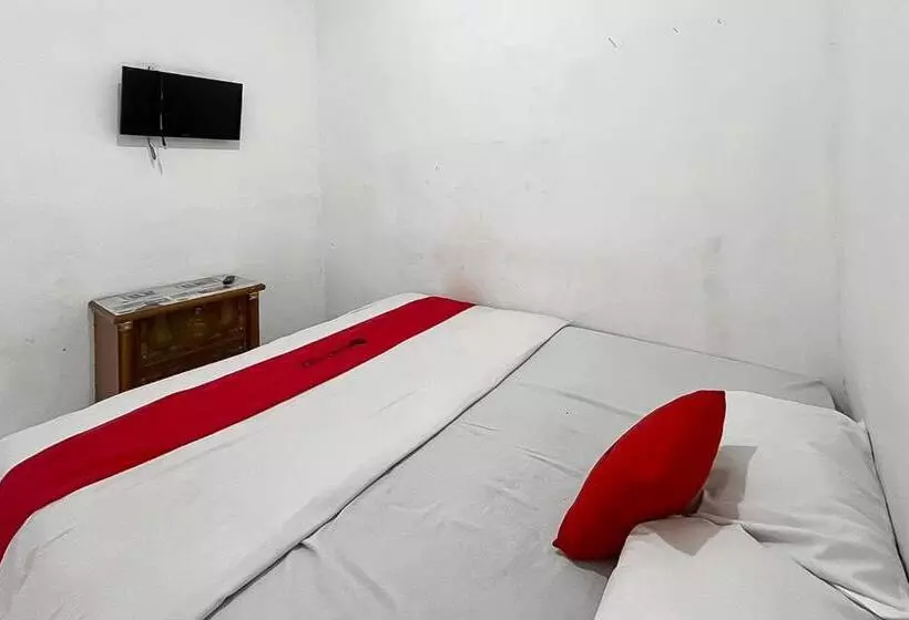 Majatalo Reddoorz At Penginapan Bunda