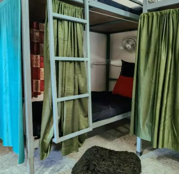 Space House Hostel