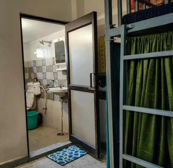 Space House Hostel