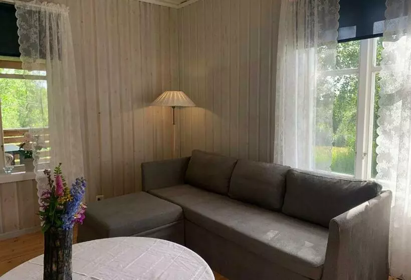 Bogärdan, Cozy Cabin By The Luleå River