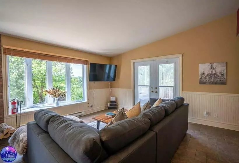 Chalet Sur La Colline   Spa