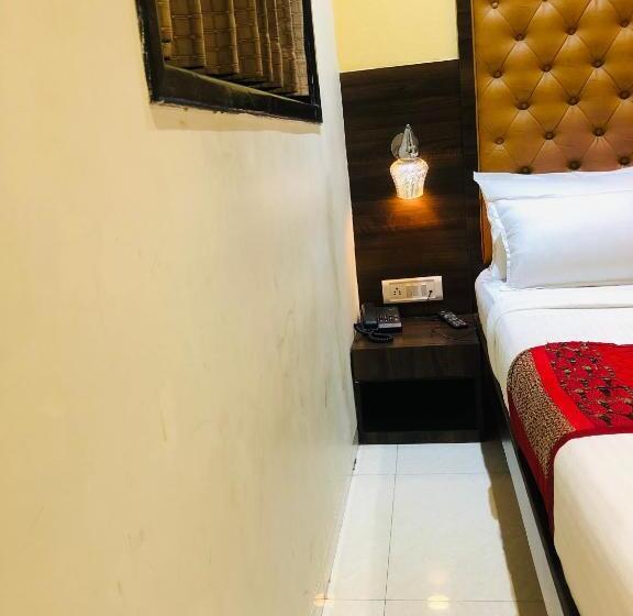 בית מלון כפרי New Silver Elite