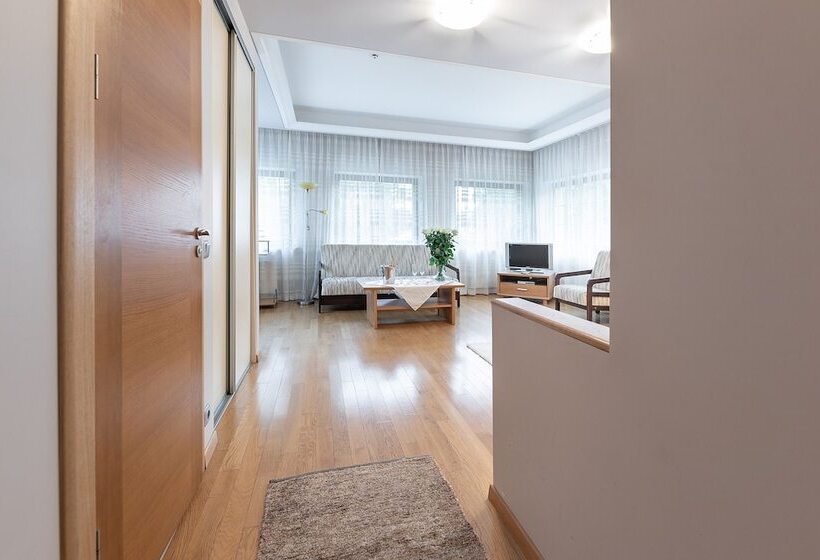 پانسیون Room In Bb   Valensija   Suite For Two In Nice