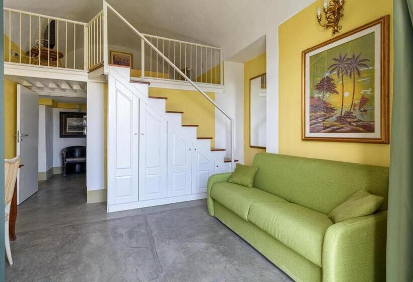 פנסיון Suites Luisa Sanfelice