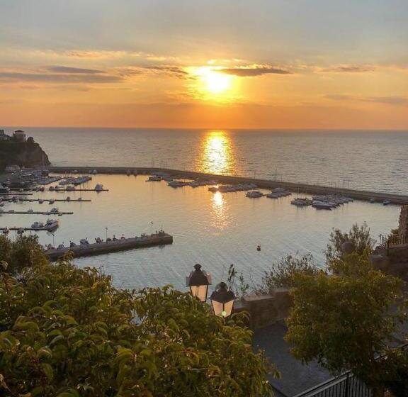 פנסיון Suites Luisa Sanfelice