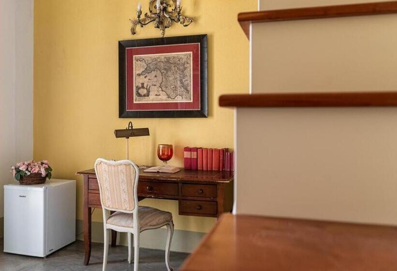 פנסיון Suites Luisa Sanfelice