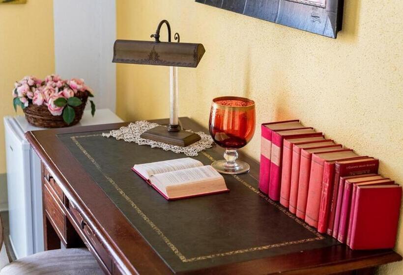 פנסיון Suites Luisa Sanfelice