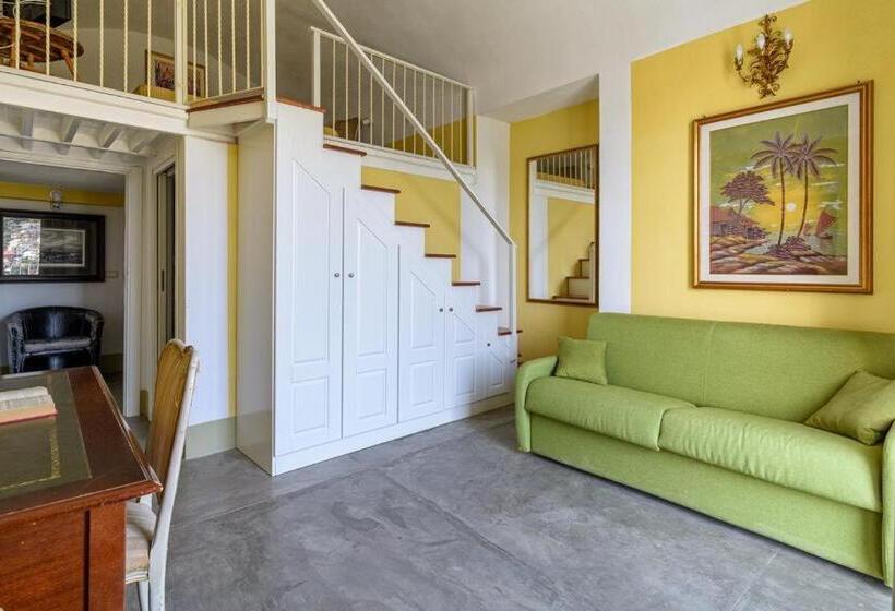 פנסיון Suites Luisa Sanfelice