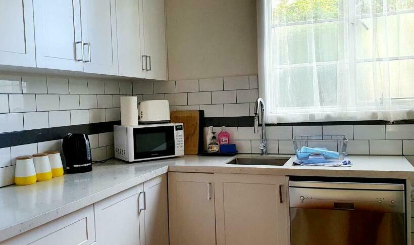 Betty The Renovated Ballarat Home   Central And Warm