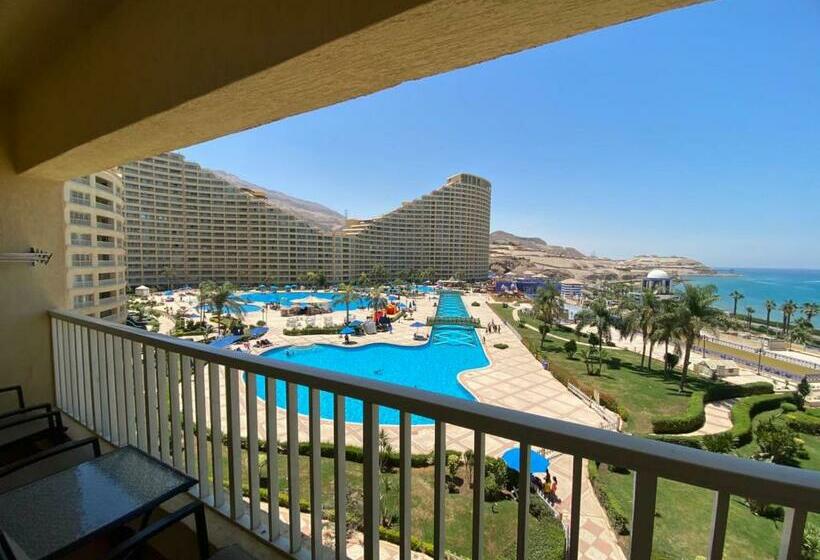 Porto Sokhna Pyramids Vip