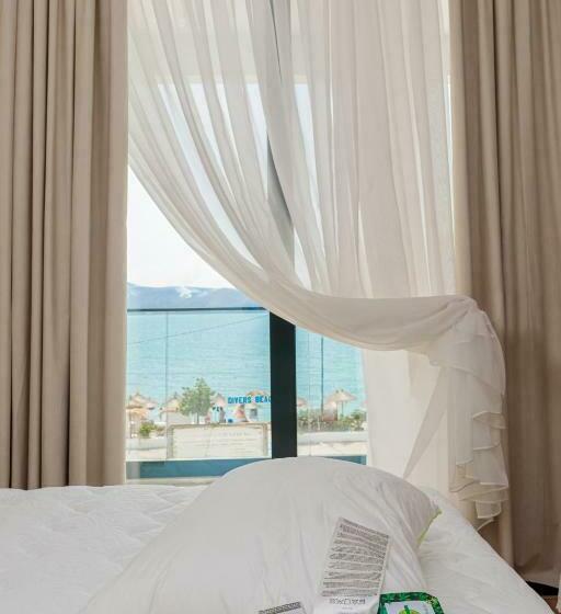 B&b Champagne, Vlore Bay